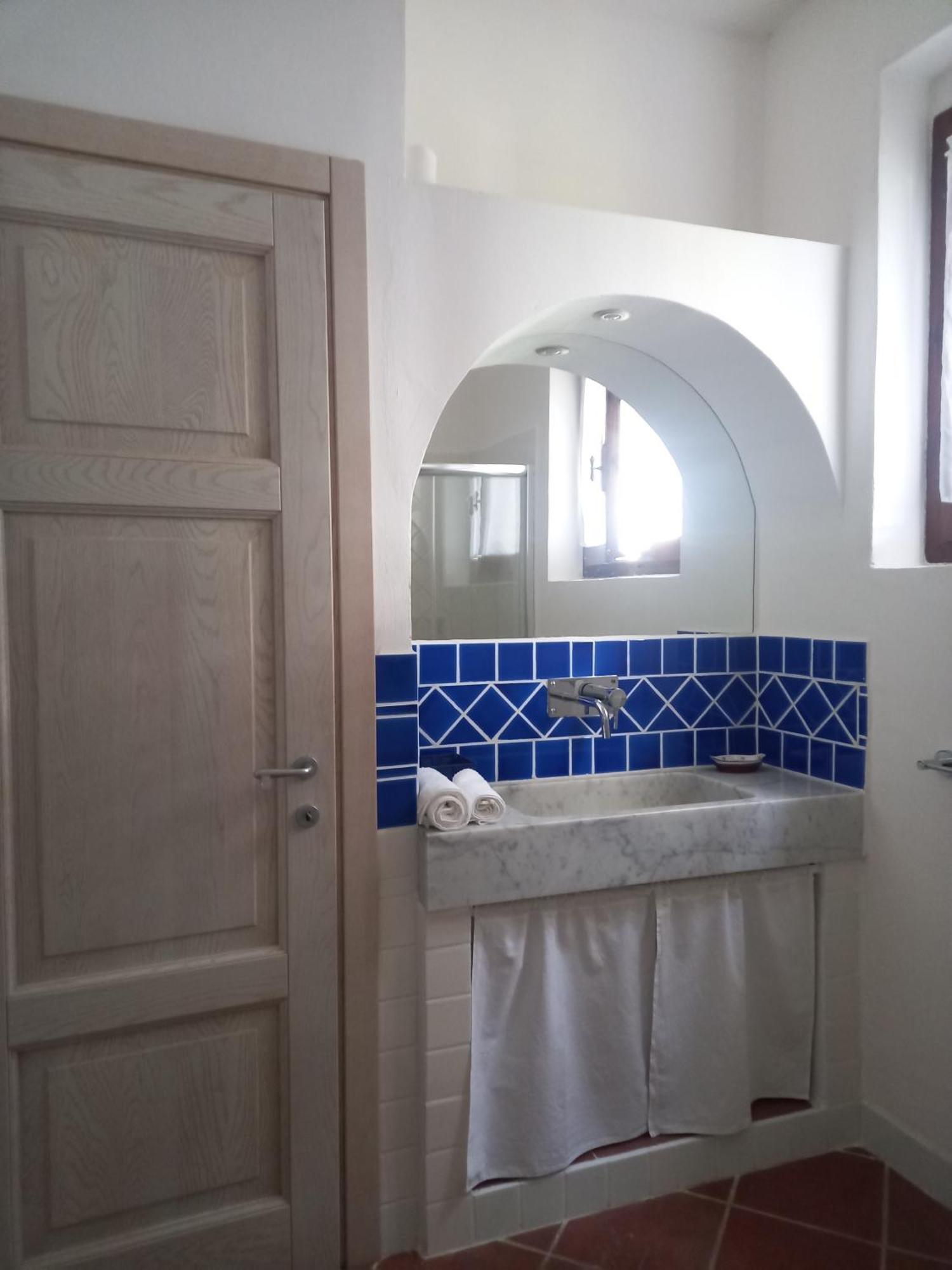 Hotel Il Colle Della Brina Sarzana Habitación foto